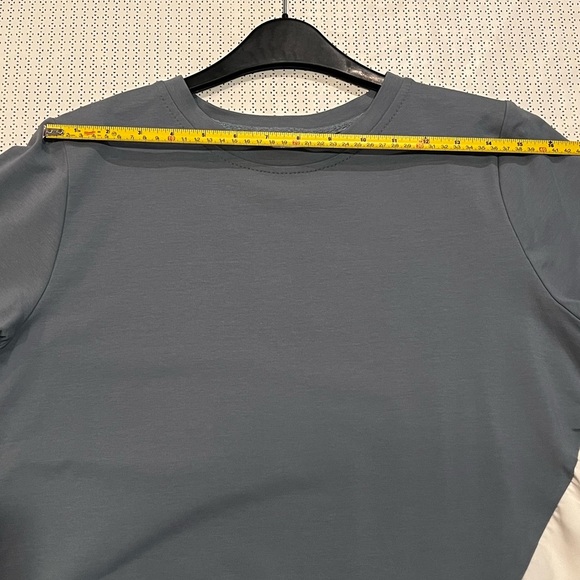 SALE !!!!!ONUOLAVICHU gray dress with short sleeves - Picture 8 of 8